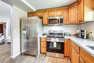 8 Mi to Big Bear Lake Family Home with Yard! - Sugarloaf - 4