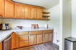 8 Mi to Big Bear Lake Family Home with Yard! - Sugarloaf - 3