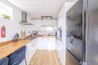 Dog friendly beach house with hot tub - Winterton on Sea - Winterton-on-Sea - 6