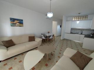 Cozy Apartment by the sea with terrace - Vlorë - 0