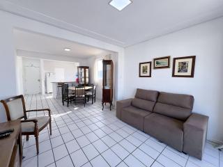 Apê Espaçoso, A/C e Garagem | 300m Canasvieiras - Florianópolis - 8