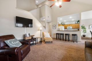The Gathering Place - Minutes to 61-Acre Theme Park - Branson West - 2