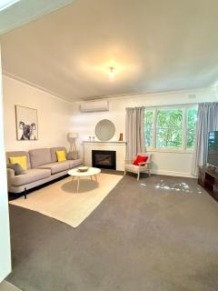 Bendigo Bliss - Cheerful & Spacious Home in Bendigo - 2