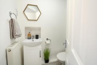 Prospect Place Long Stay Free Parking and Wi-FI - Swindon - 3