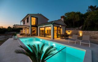 Vila Laguna Blu by Villas Guide - Trget - 3