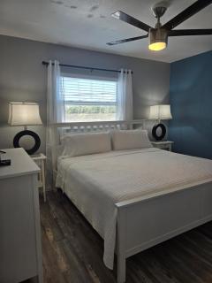 Sunset Beach Suite 8! Across from Beach Access & Pet Friendly! Enjoy Fall Promo for Mondays & Thursdays! - 3