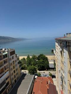NANA apartament - Pogradec - 0