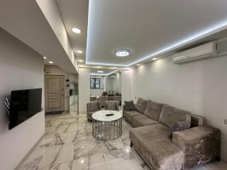 Khorenatsi street, Beautiful & Modern1 bedroom apartment XO444 - Erevan - 0