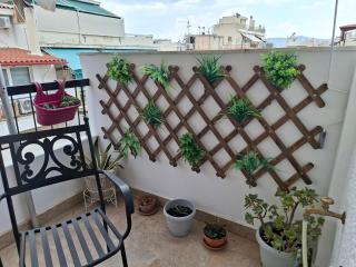 Athens Cozy Gem 2BR Apt - 200Mbps - 10 min to Acropolis by subway - Athene - 6