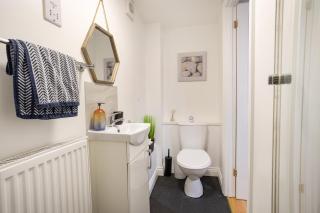 Prospect Place Long Stay Free Parking and Wi-FI - Swindon - 4