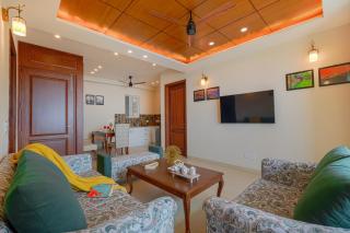 ELIVAAS Konifer Hillside Retreat - Kasauli - 5