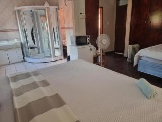 RANDGATE guesthouse - Randfontein - 7