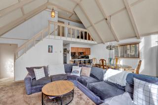 Liambear's Den - Lake Ariel - 4