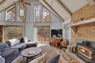 Liambear's Den - Lake Ariel - 5