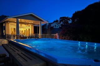 5BR Waterfront House with Private Pool and Hot Tubs - 4
