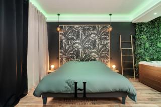 Love Room Nancy Jacuzzi et coin massage - 4