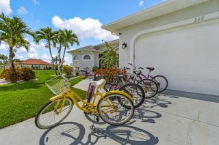 Canal Views, Gulf Access, Heated Saltwater Pool, Bikes - Coastal Serenity - Roelens - Cape Coral - 7