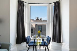 Calsayseat Stay - SJA Stays - Modern 2 Bed Apartment - Aberdeen - 2