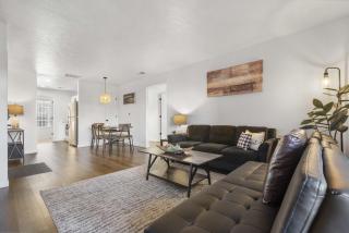 New Listing Vineyard Valley Views - Balcony - Branson - 3