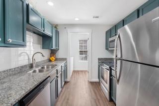 Vineyards Stonewall Escape - Sleek Modern Retreat - Branson - 6