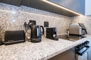 Paarl - Lux Modern 2 Bedroom Apartment with Parking - Paarl - 3