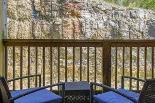 Hillside Duo - 2 Units in The Vineyards Resort - Branson - 7
