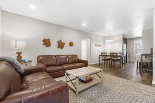Hillside Duo - 2 Units in The Vineyards Resort - Branson - 3