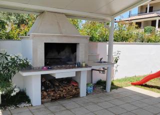 Villa with Pool and Mesmerizing Sea View - 4