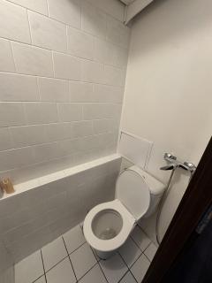 2 bedroom, 10 mins from center, top floor, balcony with view, high-speed Internet, coffee - Praga - 6