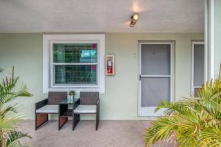 Park Shore Suite 9 - Madeira Beach! - St. Pete Beach - 7
