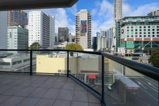 Two bedrooms Condo with Skytower View - Auckland - 2