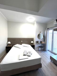 Aggelos Apartments & Deluxe Studios - Nydri - 3