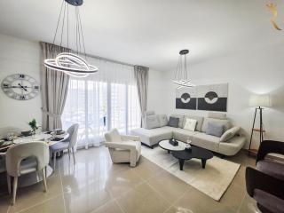 Modern Escape 1BR Home in Al Reef Downtown - Abu Dhabi - 0