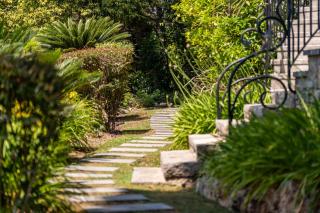 Mougins Architect-designed villa with swimming pool in a private estate - Mougins - 1