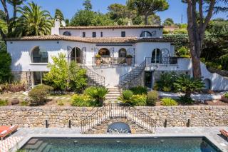 Mougins Architect-designed villa with swimming pool in a private estate - Mougins - 0