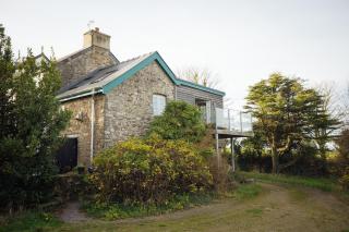Farmhouse Charm with Modern Style in Pembrokeshire - Nolton - 6
