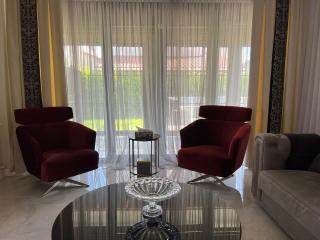 Entire Ekşioğlu Paradise Town Villa in Antalya - Belek - 1