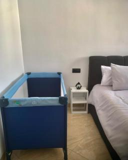 New apartment ,3 bedrooms, train station and stadium within walking distance - 7