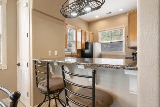 Blue Bird Hideaway - Near Silver Dollar City - Branson - 2