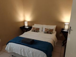 Cozy 2 bedroom cottage - Durban - 8