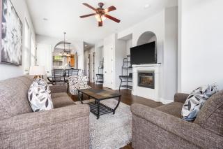 Blue Bird by Lake Escape - Near Silver Dollar City - Branson - 3