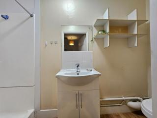 Private Self-Contained Studio - Central Lancaster - Lancaster - 4