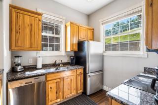 Blue Bird by Lake Escape - Near Silver Dollar City - Branson - 6