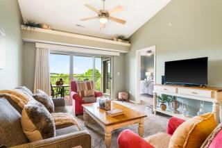 Sunset Daydream - Elegant Condo on Table Rock - Branson - 1