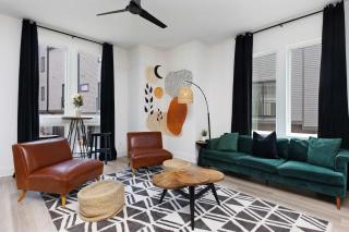 The Daylily Rooftop Patio, Steps to Dining - 1