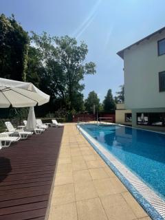 Bassiana Hotel és Étterem - 2