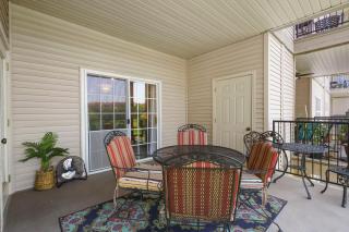 The Branson Experience - Balcony with Golf Views - 7