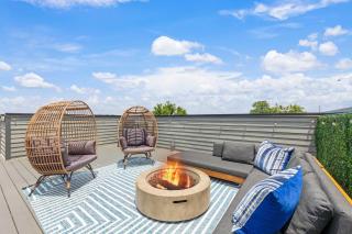 The Iris - Walk to Dining And Nightlife Plus Rooftop! - 4