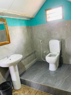 Vitamin sea beach cabana & hostel - 4