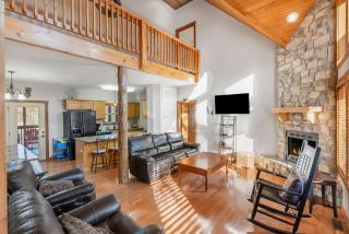 Kemper's Cabin by Silver Dollar City - Ideally located - Branson - 7